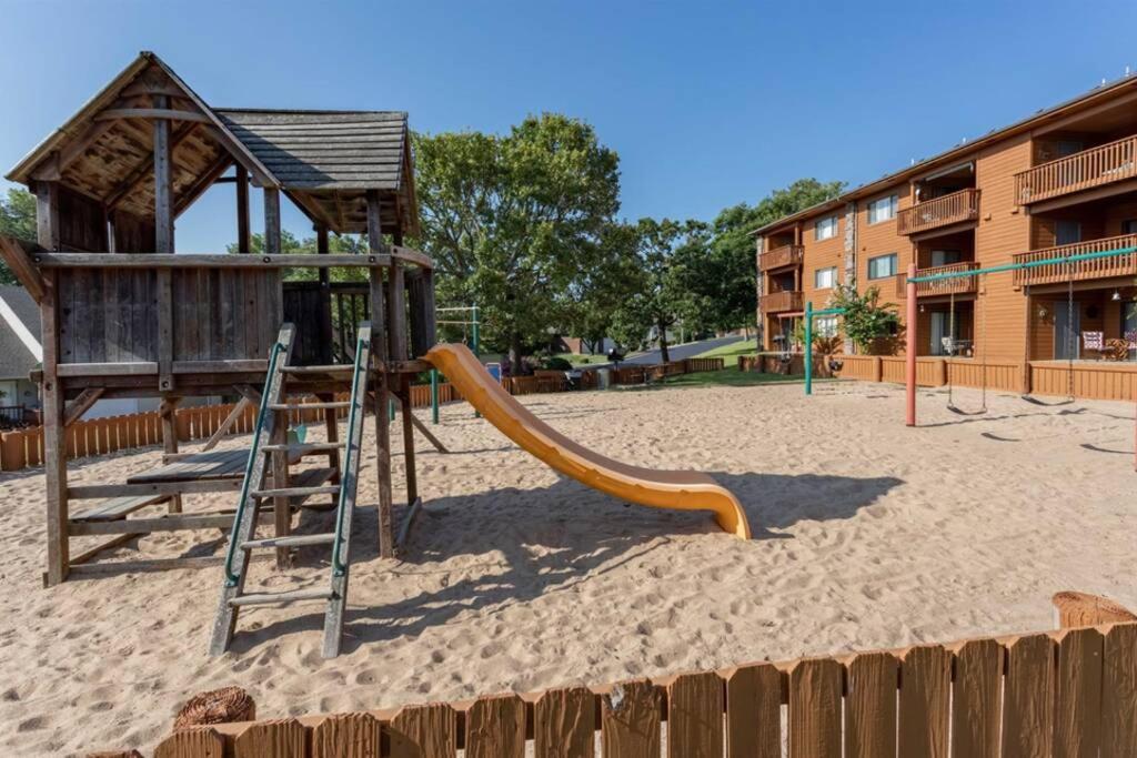 On Pointe Getaway Branson Esterno foto